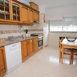 Apartamento T2 em condomínio fechado.